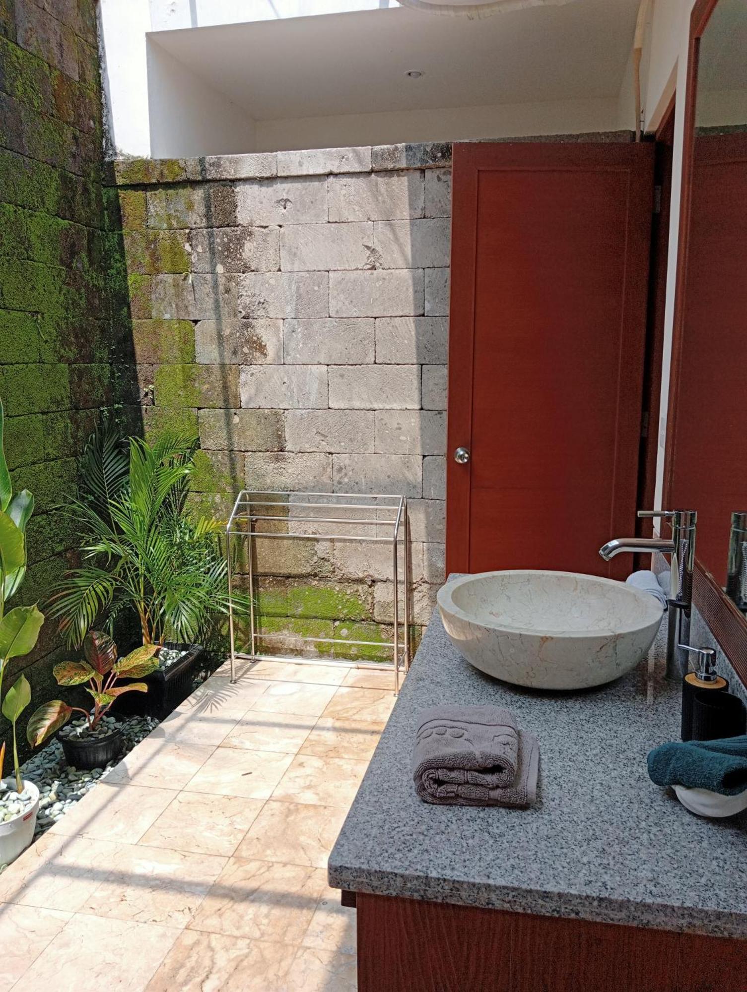 Pondok Indah Villa Ujung Экстерьер фото